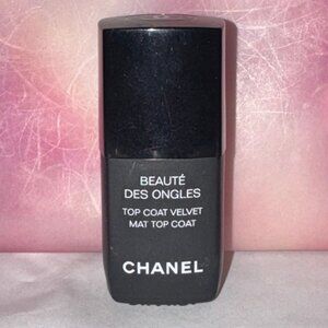 CHANEL Matte Top Coat Velvet Finish in Black